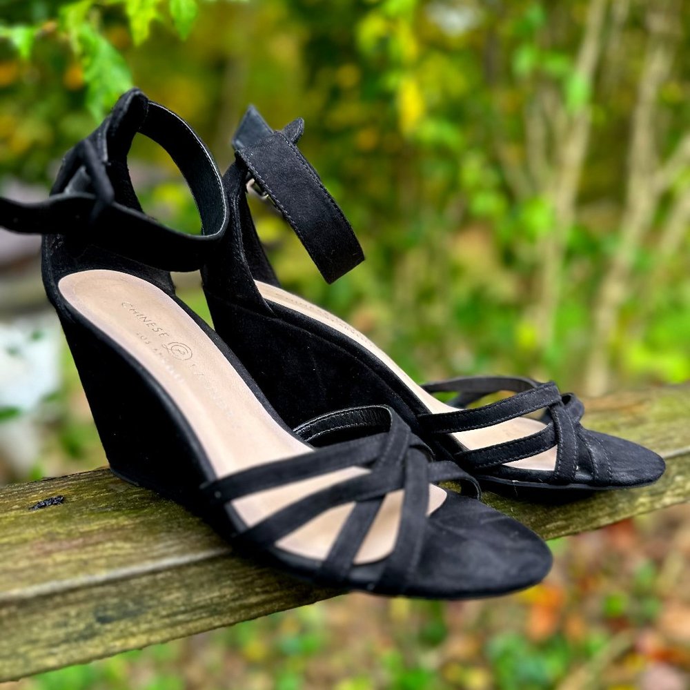 Chinese Laundry Black Wedges